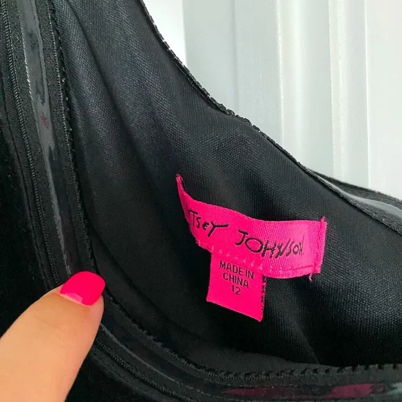 Betsey Johnson One Shoulder A-Line Dress w Crinoline - Picture 7 of 9